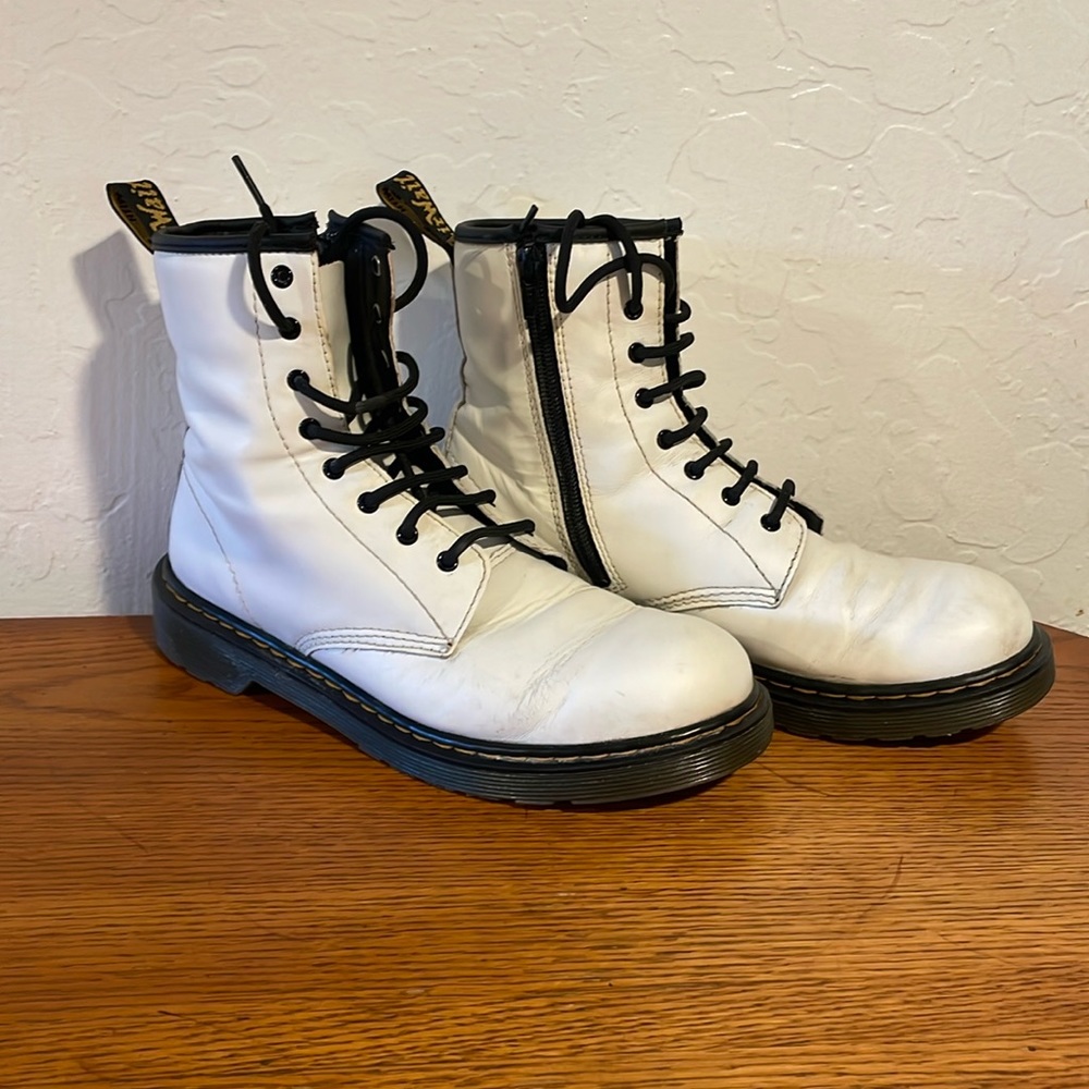Dr. Martens 1460 Women's Patent Leather Boots (White)